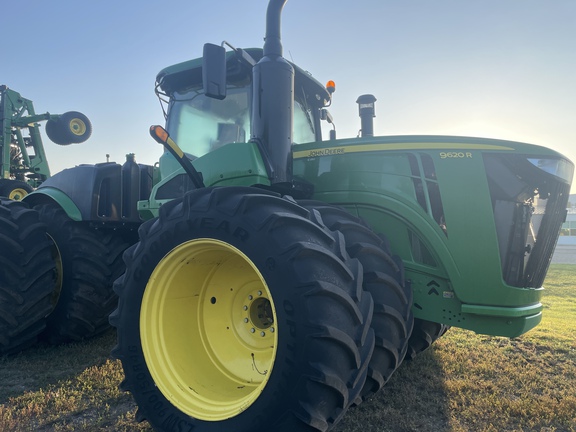 2019 John Deere 9620R Tractor 4WD
