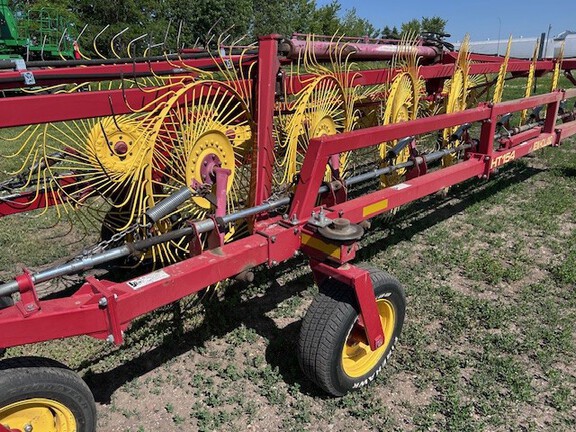 2002 New Holland HT-154 Rake