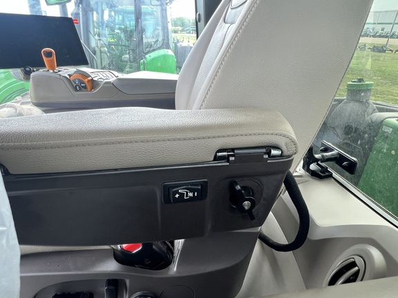 2024 John Deere 9R 590 Tractor 4WD