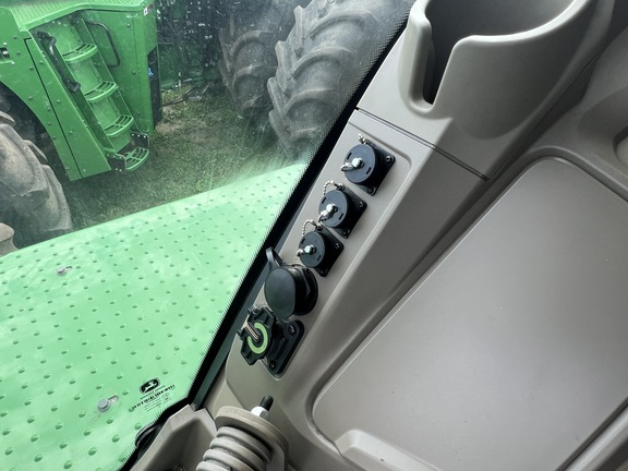 2024 John Deere 9R 590 Tractor 4WD