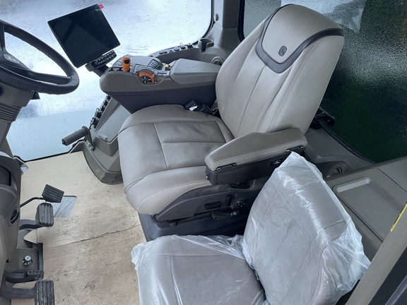2024 John Deere 9R 640 Tractor 4WD