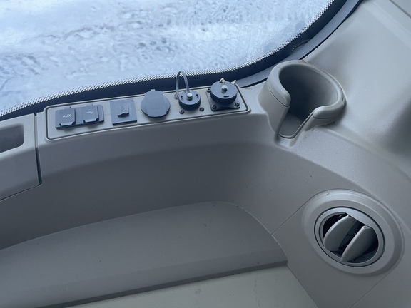 2024 John Deere 9R 640 Tractor 4WD