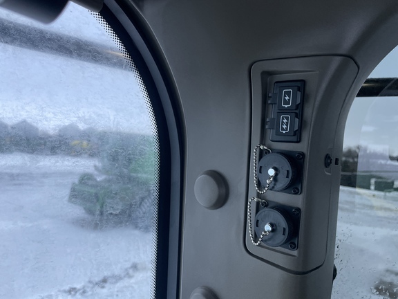 2024 John Deere 9R 640 Tractor 4WD