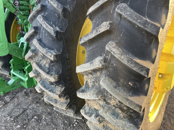 2023 John Deere 8R 410 Tractor