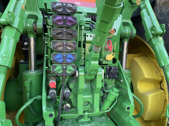 2023 John Deere 8R 410 Tractor