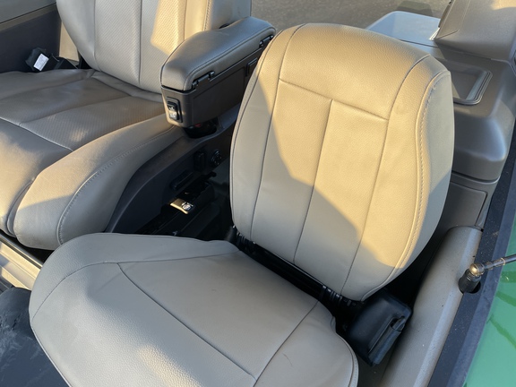 2023 John Deere 8R 410 Tractor