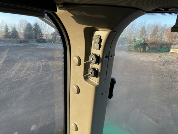 2023 John Deere 8R 410 Tractor