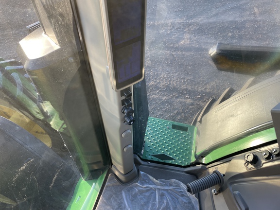 2023 John Deere 8R 410 Tractor