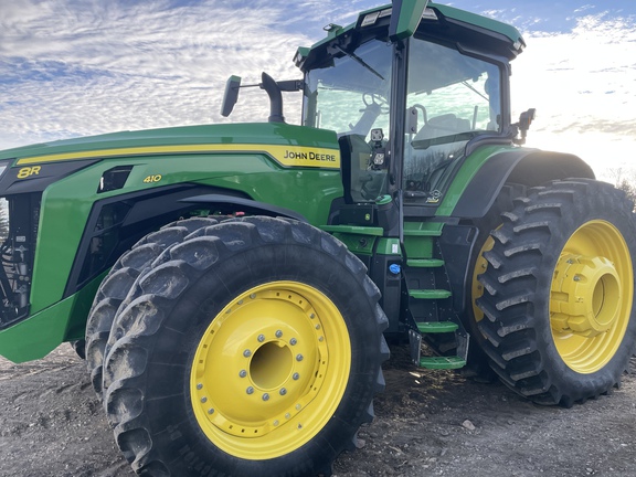2023 John Deere 8R 410 Tractor