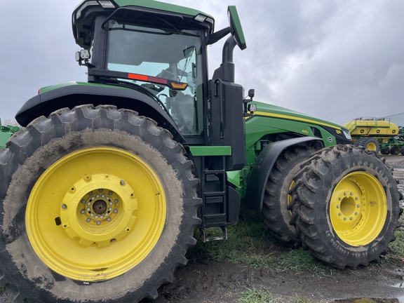 2023 John Deere 8R 410 Tractor