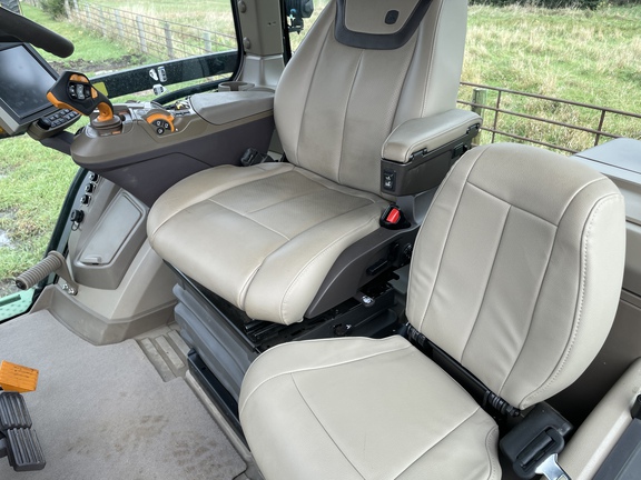 2023 John Deere 8R 410 Tractor