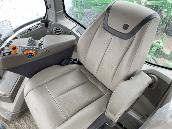 2023 John Deere 8RX 410 Tractor Rubber Track