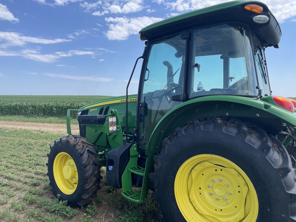 2024 John Deere 5090E Tractor
