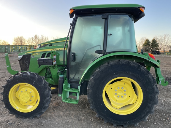 2024 John Deere 5075E Tractor