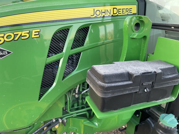2024 John Deere 5075E Tractor