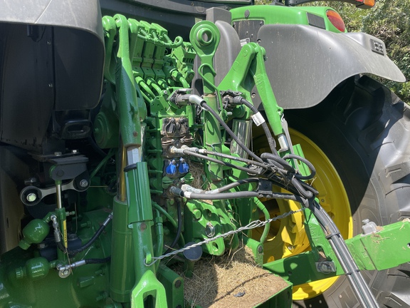 2025 John Deere 6R 195 Tractor