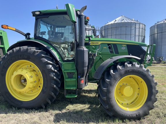 2025 John Deere 6R 195 Tractor