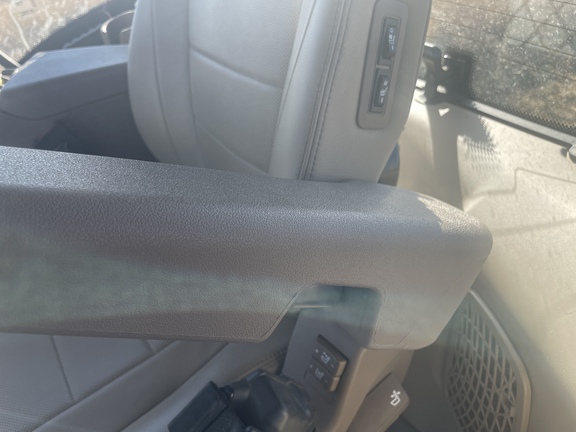 2025 John Deere 6R 195 Tractor