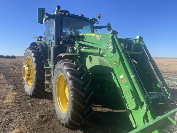 2025 John Deere 6R 195 Tractor