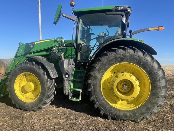 2025 John Deere 6R 195 Tractor
