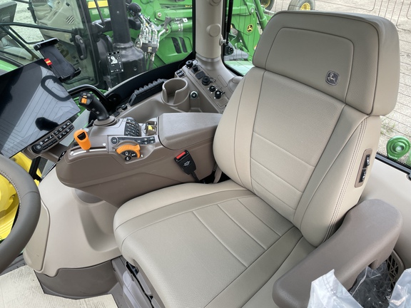 2025 John Deere 6R 195 Tractor