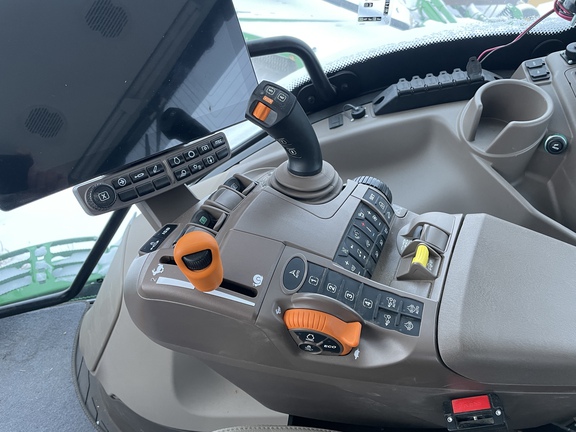 2025 John Deere 6R 195 Tractor