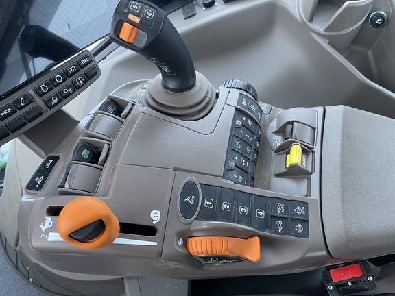 2025 John Deere 6R 195 Tractor