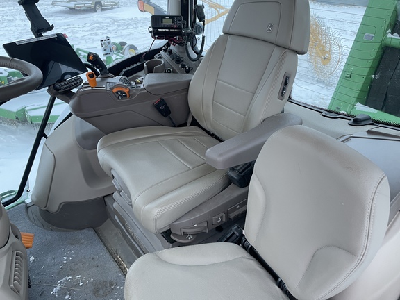 2025 John Deere 6R 195 Tractor