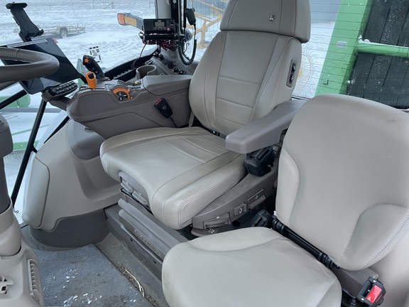 2025 John Deere 6R 195 Tractor