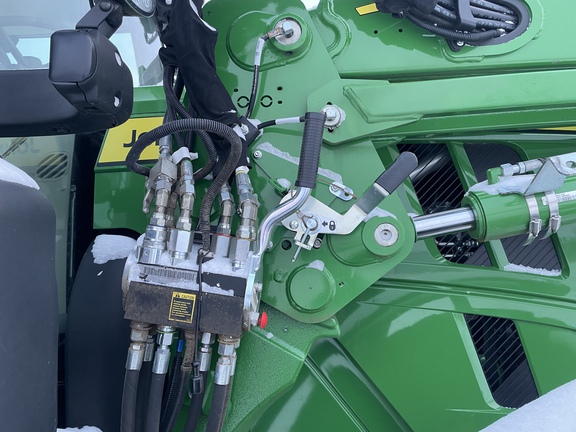 2025 John Deere 6R 195 Tractor