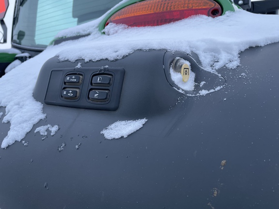 2025 John Deere 6R 195 Tractor