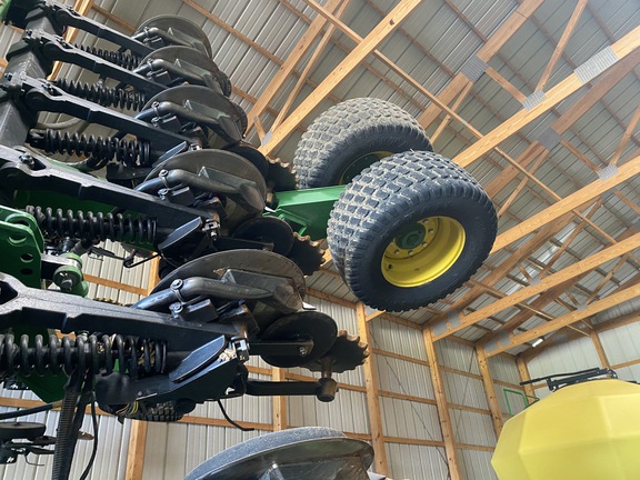2019 John Deere 1895 Air Seeder