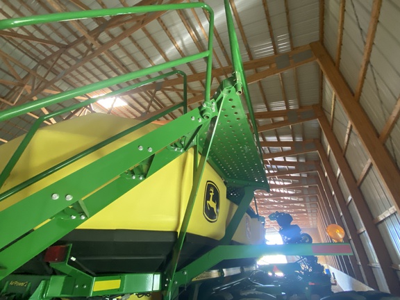 2019 John Deere 1895 Air Seeder