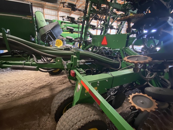 2019 John Deere 1895 Air Seeder