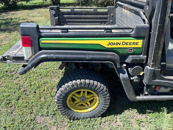 2023 John Deere XUV 835R ATV