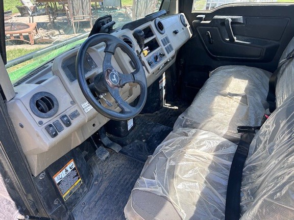 2023 John Deere XUV 835R ATV