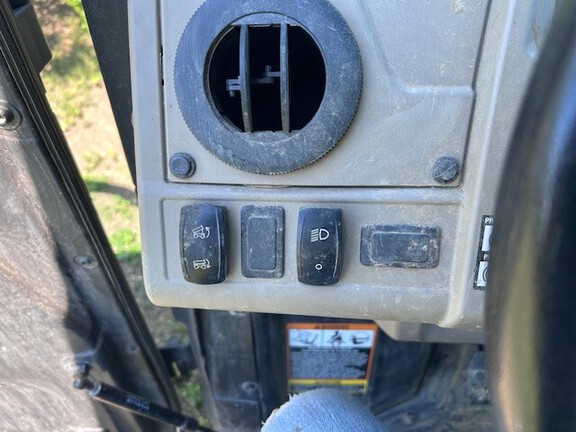 2023 John Deere XUV 835R ATV