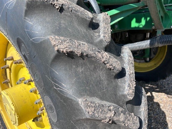 2017 John Deere R4045 Sprayer/High Clearance