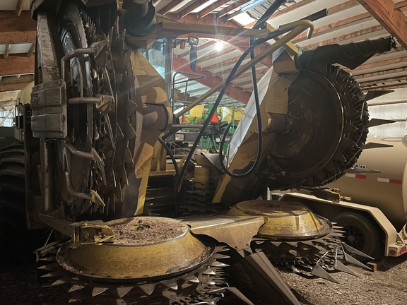 2000 John Deere 6850 Forage Harvester