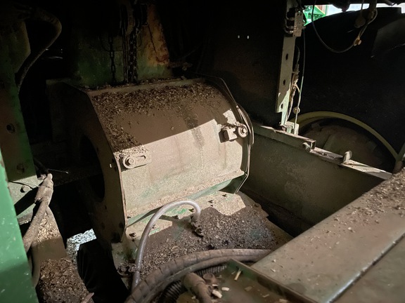 2000 John Deere 6850 Forage Harvester