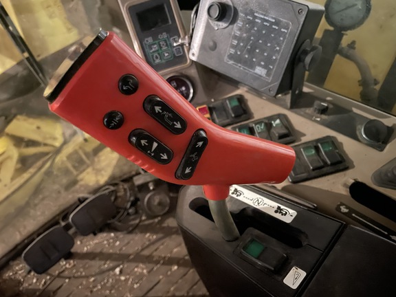 2000 John Deere 6850 Forage Harvester