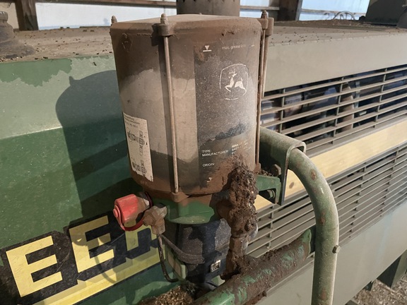 2000 John Deere 6850 Forage Harvester