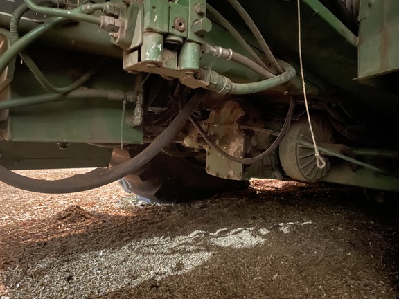 2000 John Deere 6850 Forage Harvester