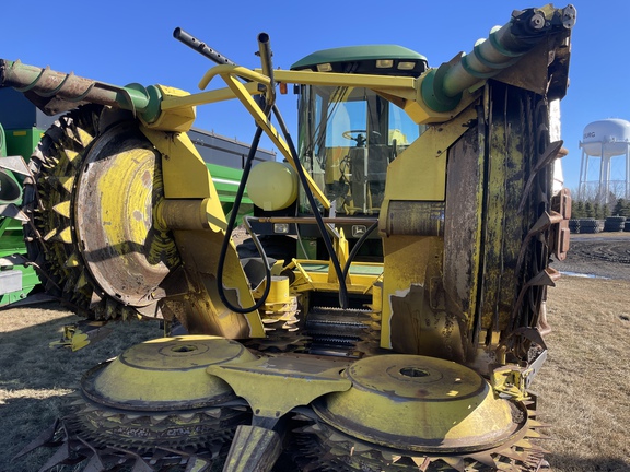 2000 John Deere 6850 Forage Harvester