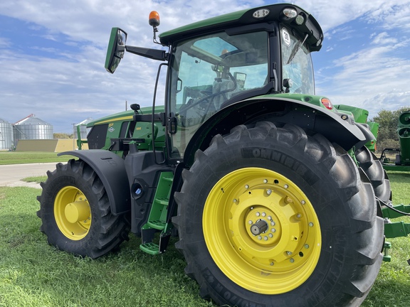2025 John Deere 6R 195 Tractor