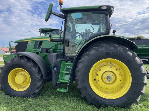 2025 John Deere 6R 195 Tractor