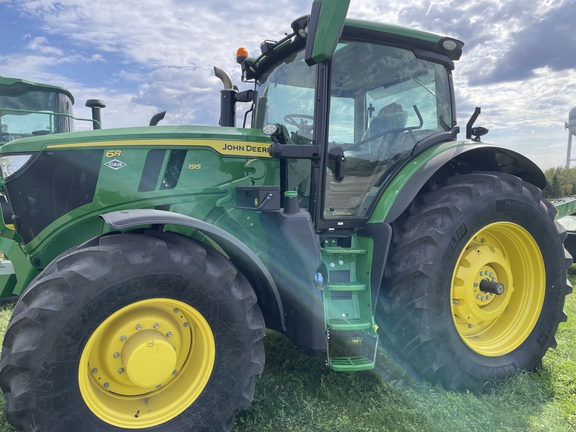 2025 John Deere 6R 195 Tractor