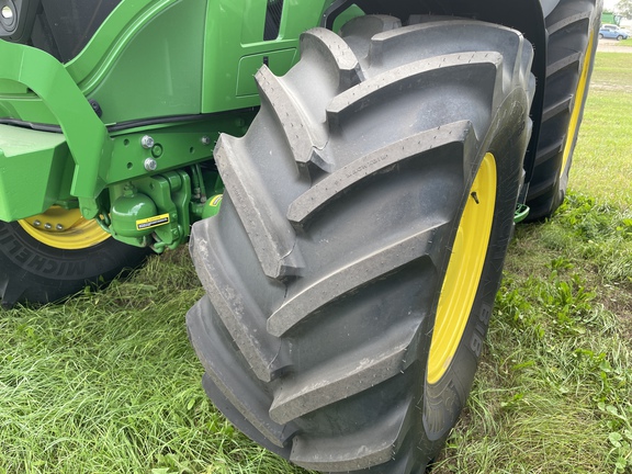 2025 John Deere 6R 195 Tractor