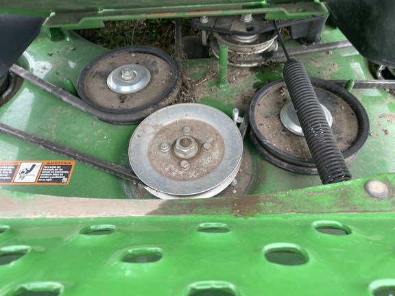 2025 John Deere Z950M Mower/Zero Turn