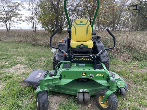 2025 John Deere Z950M Mower/Zero Turn